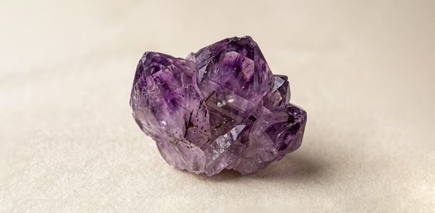 Аметист: разновидности и особенные свойства камня