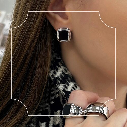 Серьги с ониксом из серебра 925 пробы
