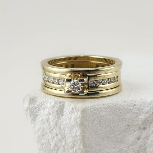 Кольцо с бриллиантами из золота 585 пробы