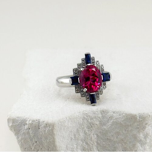 Кольцо с сапфирами, бриллиантами и шпинелью из белого золота 585 пробы