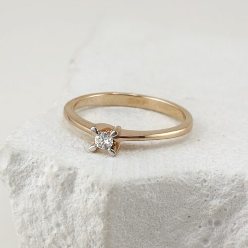 Кольцо с бриллиантом из золота 585 пробы