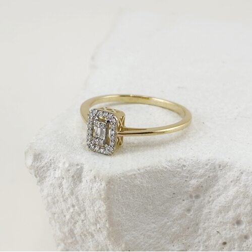 Кольцо с бриллиантами из золота 585 пробы