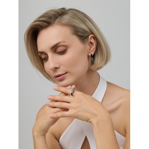 Кольцо с агатом, фианитами и эмалью из серебра 925 пробы