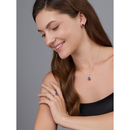 Кольцо с аметистом из серебра 925 пробы