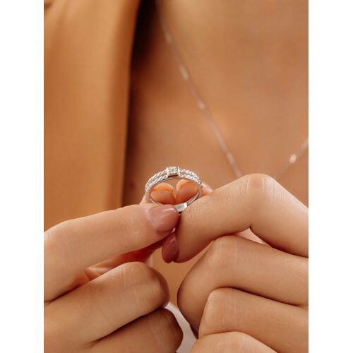 Кольцо с бриллиантом и золотой вставкой из серебра 925 пробы