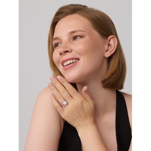 Кольцо с перламутром из серебра 925 пробы