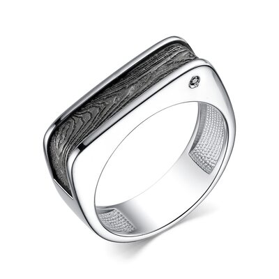 Кольцо с черным бриллиантом из серебра 925 пробы