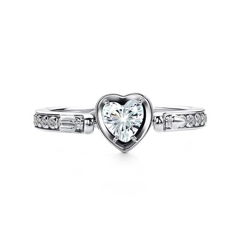 Кольцо с фианитами из серебра 925 пробы