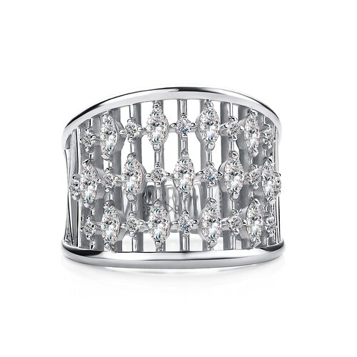 Кольцо с фианитами из серебра 925 пробы