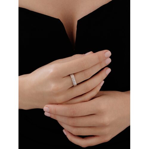 Кольцо с бриллиантом и золотой вставкой из серебра 925 пробы