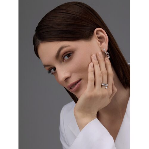 Кольцо "Сердце" с бриллиантом и золотой вставкой из серебра 925 пробы