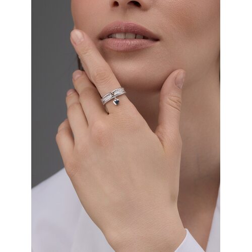 Кольцо "Сердце" с бриллиантом и золотой вставкой из серебра 925 пробы