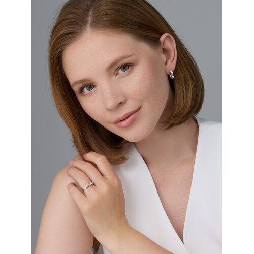 Кольцо с бриллиантом и золотой вставкой из серебра 925 пробы