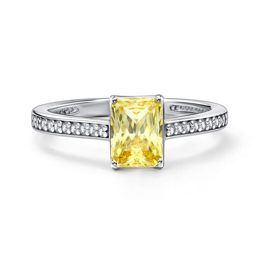 Кольцо с бриллианитом и фианитами из серебра 925 пробы