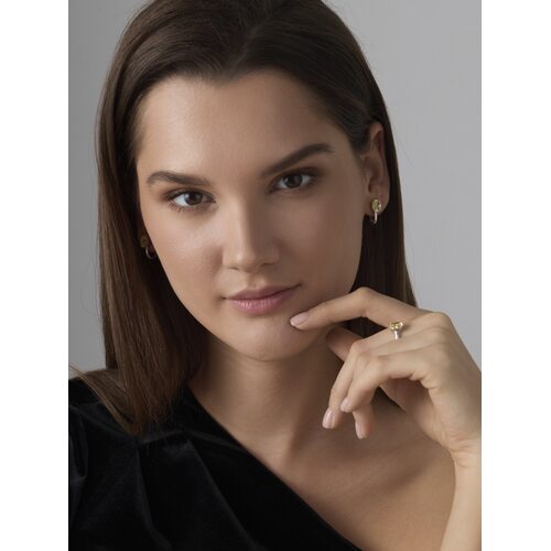 Кольцо с бриллианитом из серебра 925 пробы