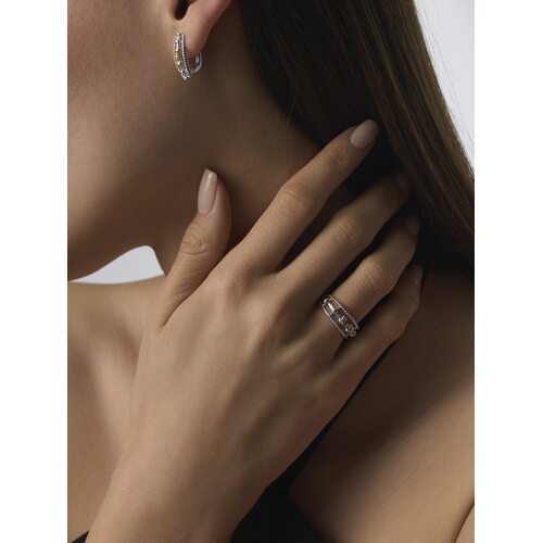 Кольцо с бриллиантом и золотой вставкой из серебра 925 пробы