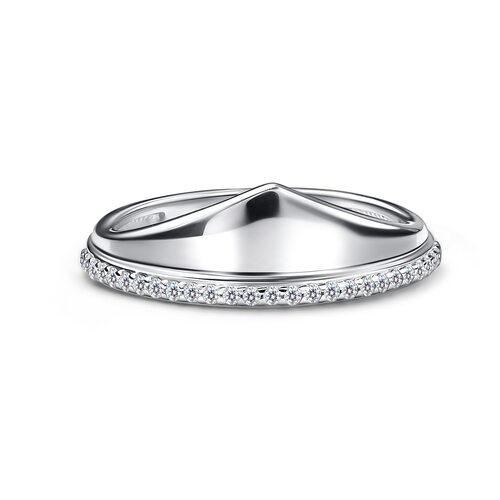 Кольцо с фианитами из серебра 925 пробы