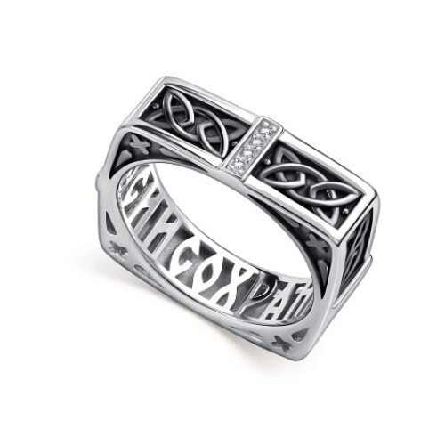 Кольцо с фианитами из серебра 925 пробы