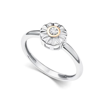 Кольцо с бриллиантом и золотой вствкой из серебра 925 пробы