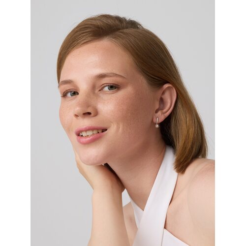 Серьги с бриллиантами и золотой вставкой из серебра 925 пробы