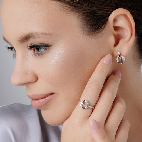 Серьги с бриллиантами и золотой вставкой из серебра 925 пробы