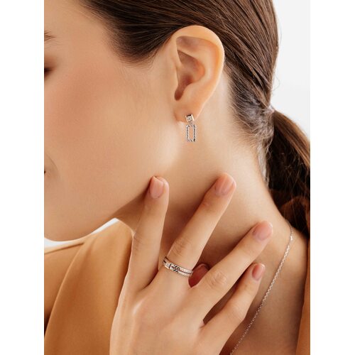 Серьги с бриллиантами и золотой вставкой из серебра 925 пробы