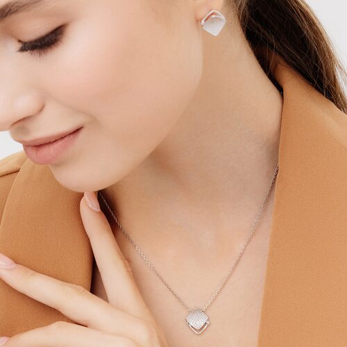 Серьги с бриллиантами из серебра 925 пробы