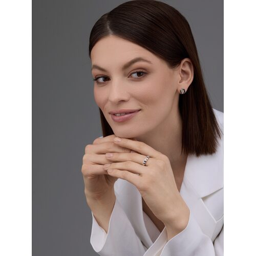 Серьги с бриллиантами и золотой вставкой из серебра 925 пробы