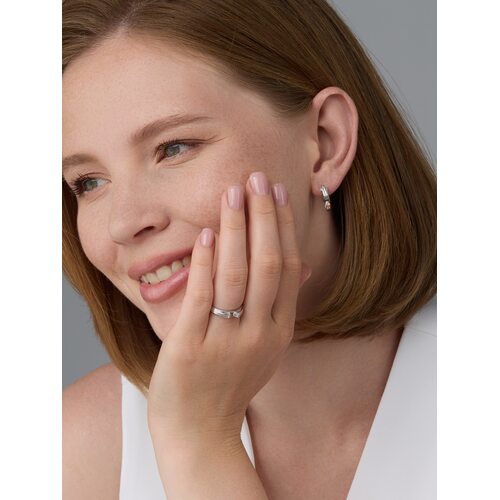 Серьги с бриллиантами и золотой вставкой из серебра 925 пробы