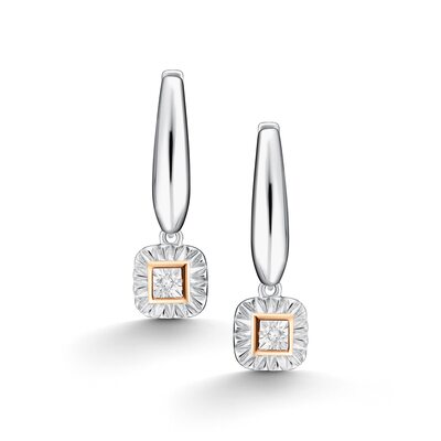 Серьги с бриллианами и золотой вставкой из серебра 925 пробы