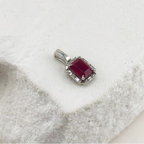 Подвеска с рубином и бриллиантами из золота 585 пробы