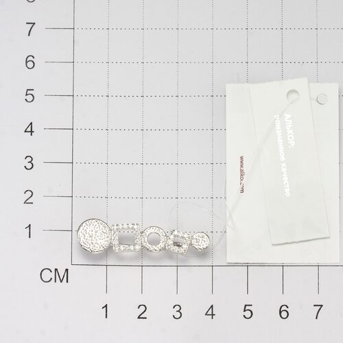 Брошь с фианитами из серебра 925 пробы