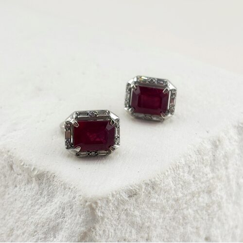 Пусеты с рубинами и бриллиантами из золота 585 пробы