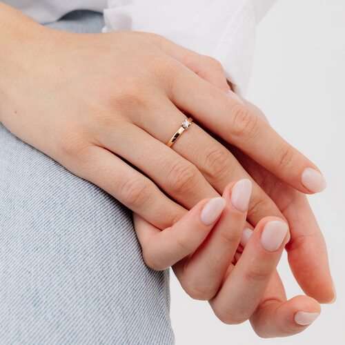 Кольцо с бриллиантом из золота 585 пробы