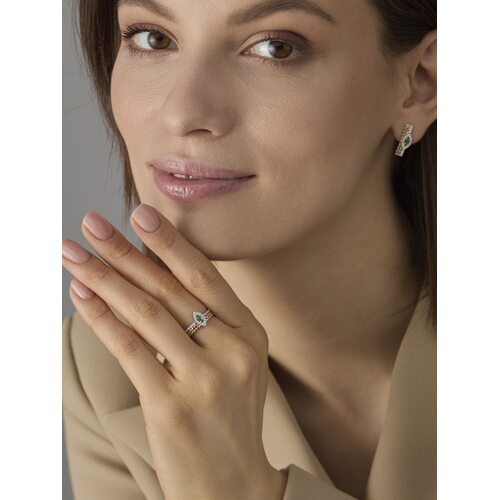 Кольцо с изумрудом и бриллиантами из золота 585 пробы