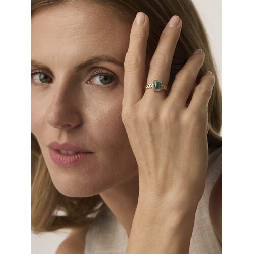 Кольцо с изумрудом и бриллиантами из золота 585 пробы