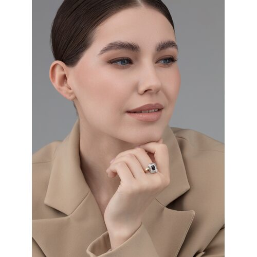 Кольцо с сапфиром и бриллиантами из золота 585 пробы