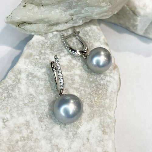Серьги с жемчугом и фианитами из белого золота 585 пробы