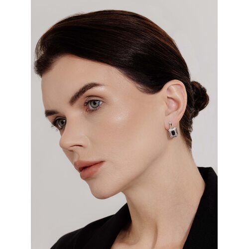 Серьги с сапфирами и бриллиантами из золота 585 пробы