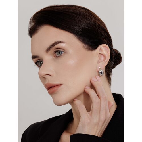 Серьги с сапфирами и бриллиантами из золота 585 пробы