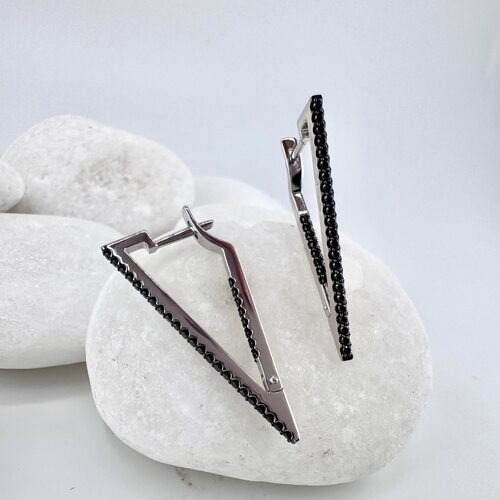 Серьги с черными бриллиантами из белого золота 585 пробы