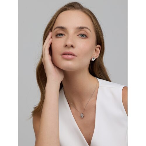 Подвеска с бриллиантами из золота 585 пробы