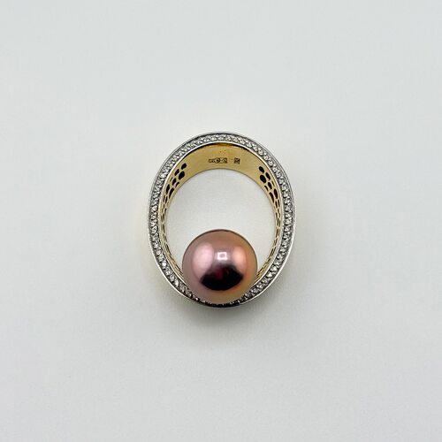 Кольцо с жемчугом и бриллиантами из золота 585 пробы