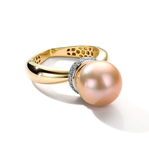 Кольцо с жемчугом и бриллиантами из желтого золота 585 пробы