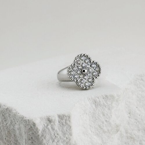 Кольцо "Клевер" с бриллиантами из белого золота 585 пробы