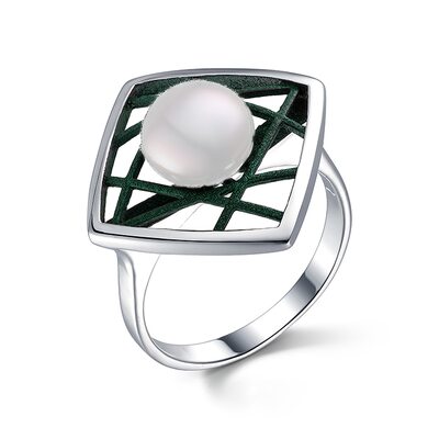 Кольцо с жемчугом и эмалью из серебра 925 пробы