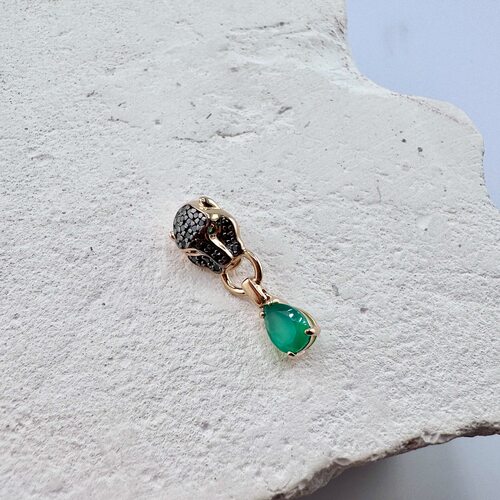 Подвеска "Пантера" с бриллиантами и агатами из золота 585 пробы