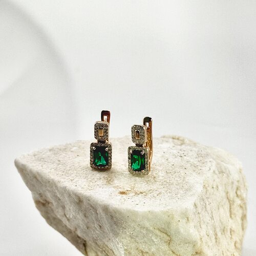 Серьги с изумрудами и бриллиантами из золота 585 пробы