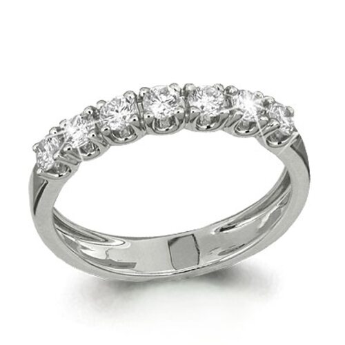 Кольцо с бриллиантами из белого золота 585 пробы 