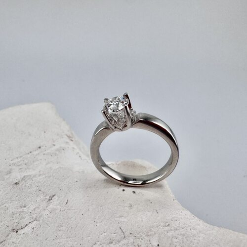 Кольцо с бриллиантами из белого золота 585 пробы